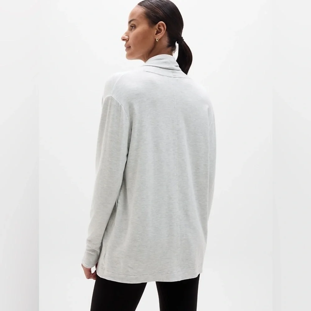 Athleta soft plush